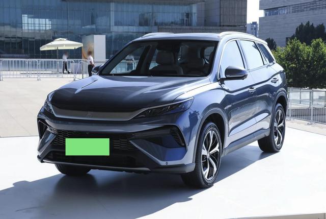 15万内买新能源SUV，纠结深蓝S05和宋Pro DM，到底选谁更好？-有驾