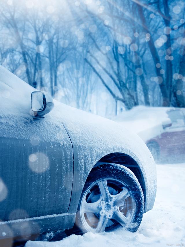 东北寒潮大雪，新能源车就不能开了？别被骗了，红旗已经突破了！-有驾